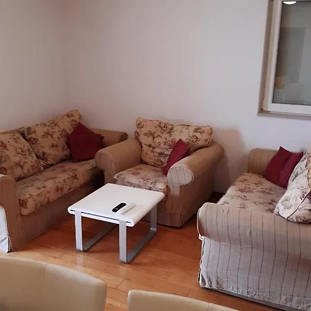 Apartmán Helios 2 *